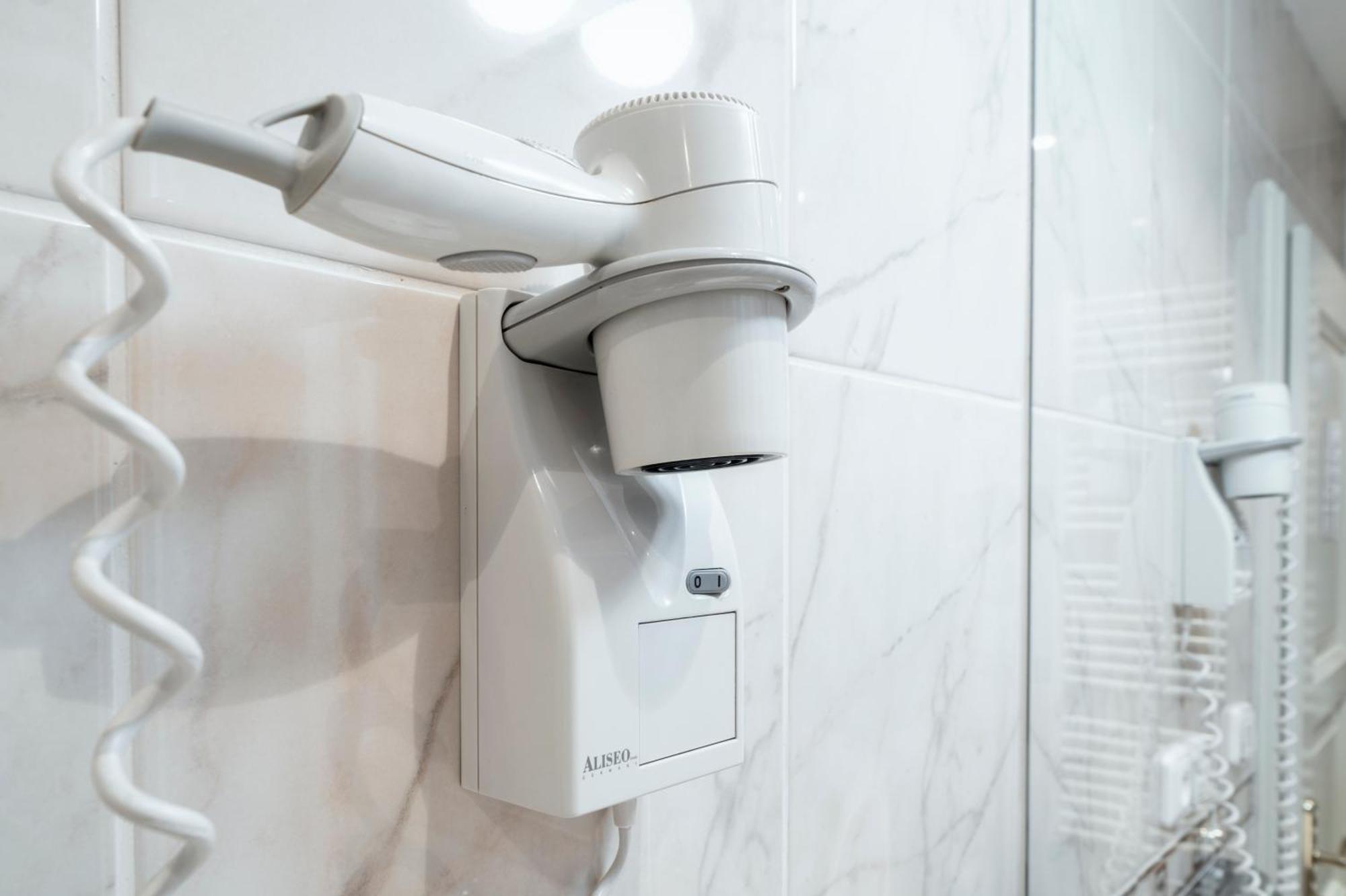 Double Room,1542630556:JPEG